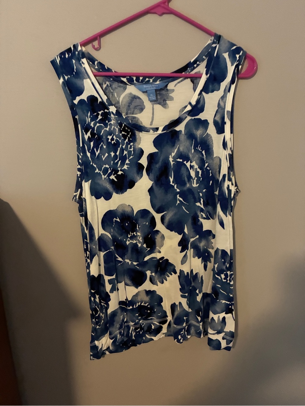 Simply Vera Vera Wang Blue Floral Scoop Neck Tank Top